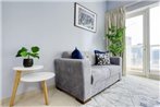 Cosy Apartment in Downtown Dubai by GuestReady