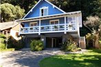 Casa Azul do Lago - Gramado - Ideal para 11 pessoas