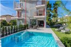 Brand New Stylish House Pool and 100m to Beach