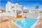 Nerja Villa Sleeps 6 with Pool Air Con and WiFi