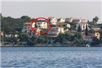Apartments by the sea Necujam