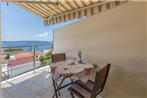 Apartments by the sea Selce
