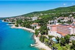Rooms with a swimming pool Crikvenica - 18502