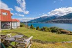 Lakefront Cottage - Queenstown Holiday Unit