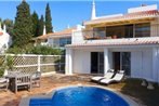 Vale do Garrao Villa Sleeps 6 with Pool Air Con and WiFi