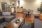 Spacious 4br2ba Apt Wprivate Outdoor Space Uws