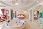 Couple Nest - Luxurious & Romantic Apartment